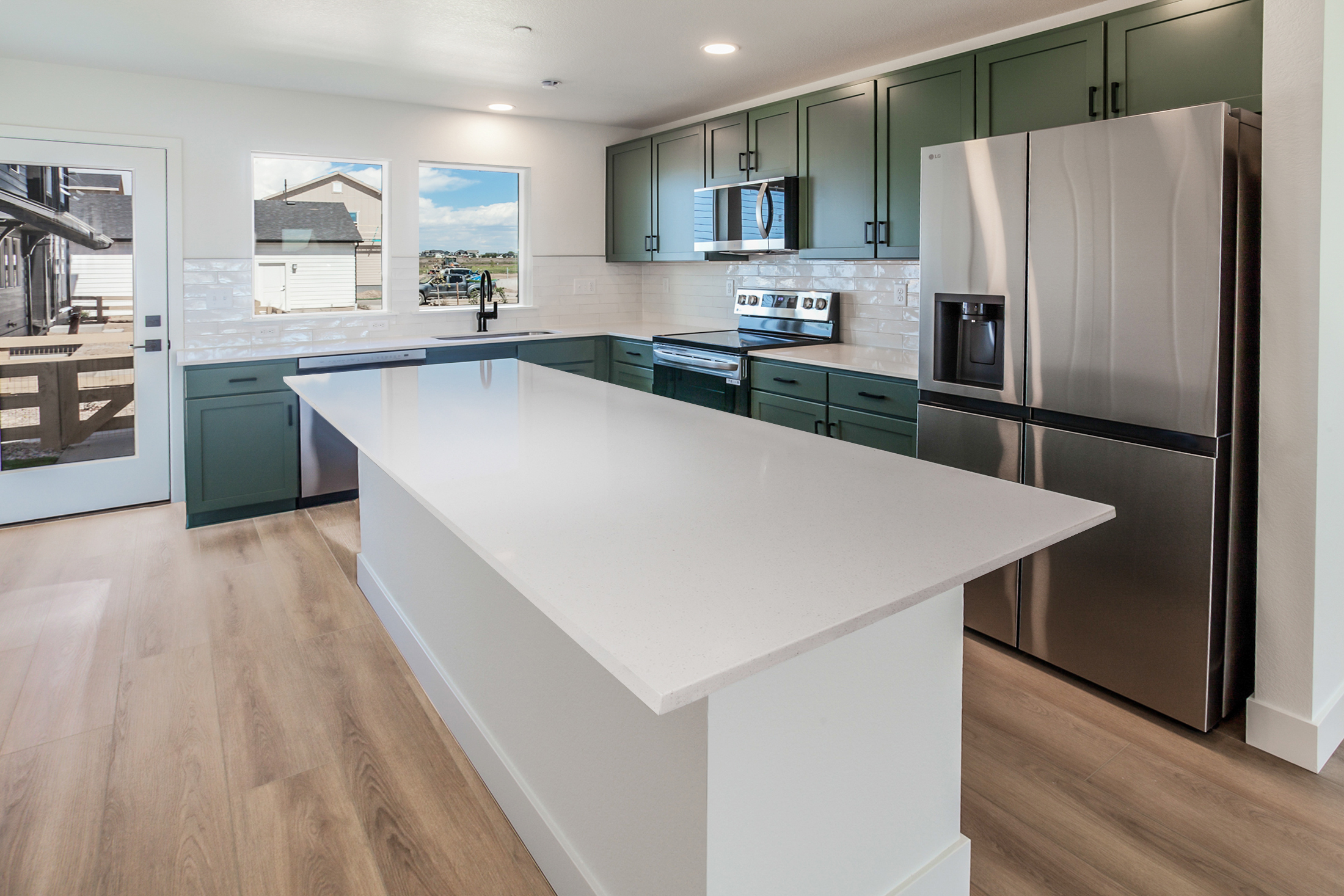 Magnolia – 3254 Crusader